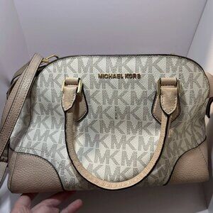 Michael Kors Hattie Purse Pink